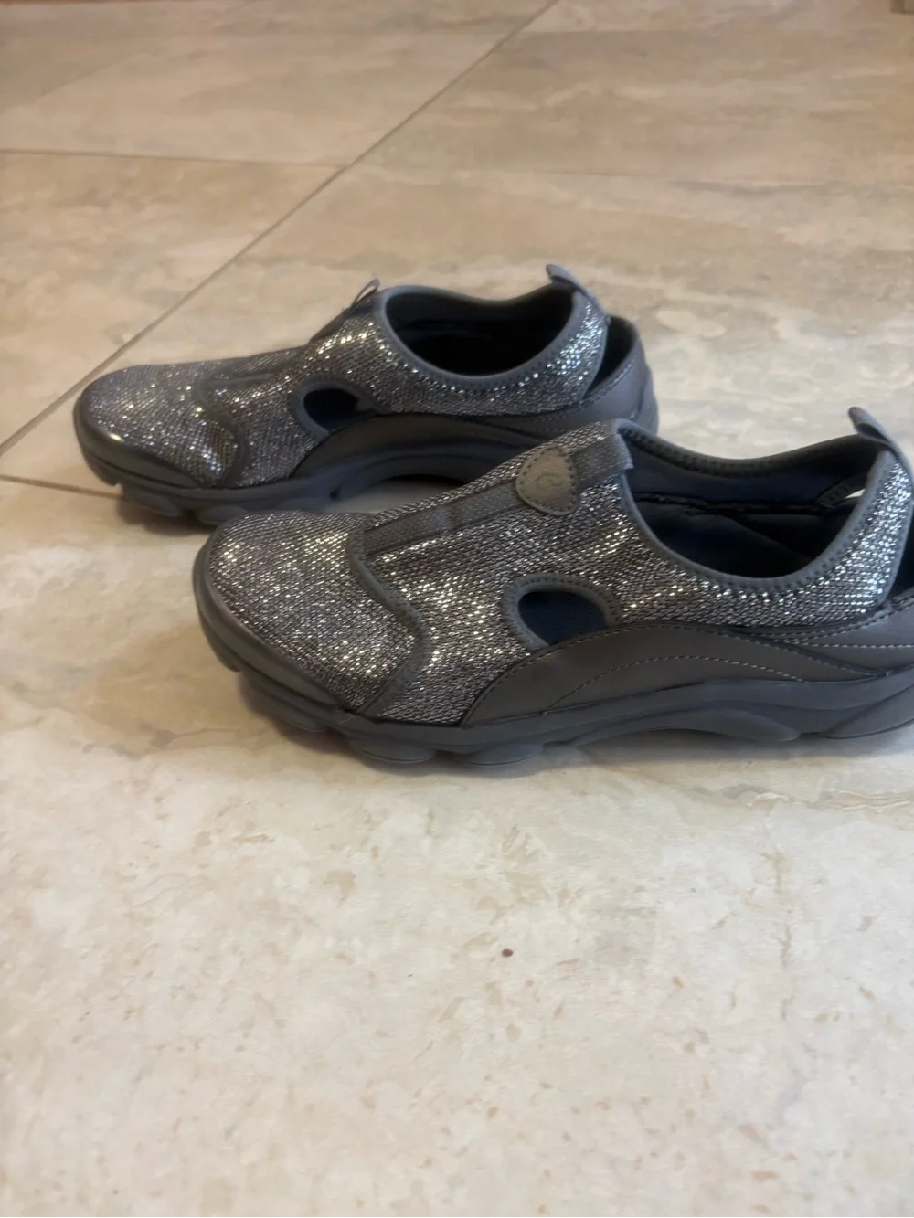 Easy Spirit Rayfield Silver Glitter Slip On Mule Athleisure Clog Comfort